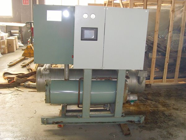 佛冈酒店中央空调不停机清洗方法介绍